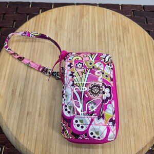 Vera Bradley Wristlet Very Berry Paisley Outside ID Pocket Zip Closure